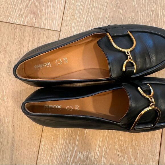 GEOX
Moccasins with Metal Accent - Picture 8 of 10